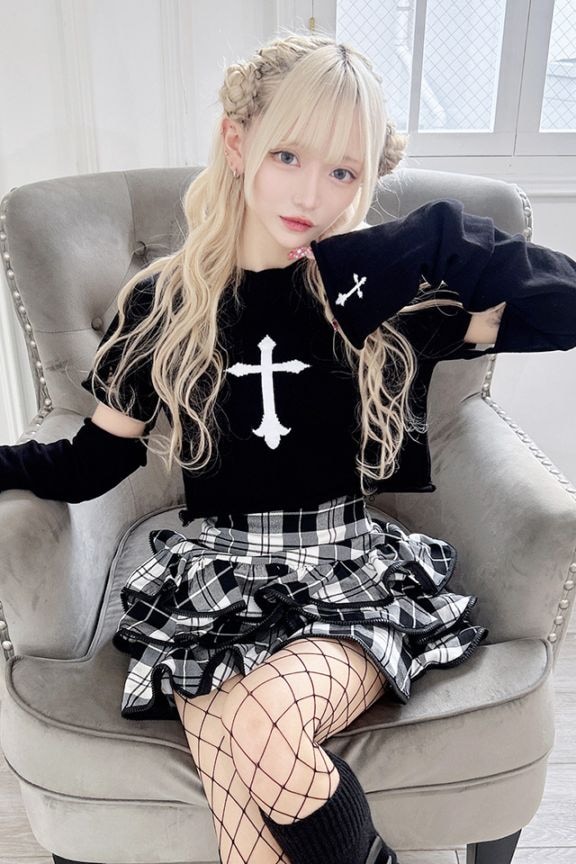 MA*RS】クロス刺繍クラッシュショートニット - ブラック size-F | 地雷