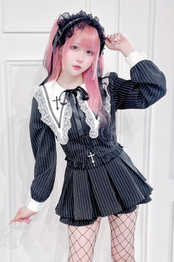 【希少】ルースライフアンダーゼン/ベロアスカジャン/バッククロス刺繍/ブラック MA*RS】【通販先行販売】【2点SET】クロス刺繍短丈セットアップ - BLK