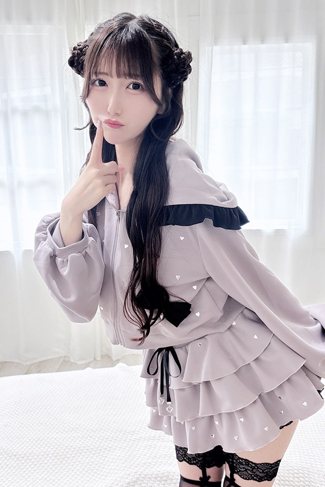 ONE TEASPOON ハートスタッズ短丈パーカー グランジ Y2K 新品 shopnikoniko パーカー ニットパーカー ジップアップ ショート丈