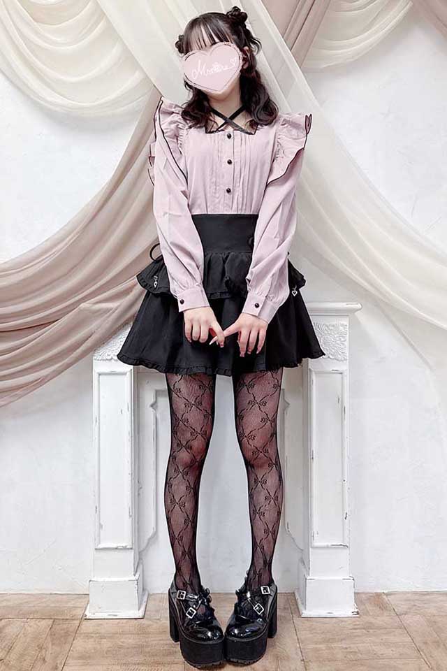 ⚜️ma-ro⚜️です MA*RS】サテンリボン付きフリルブラウス - オフホワイト size-F