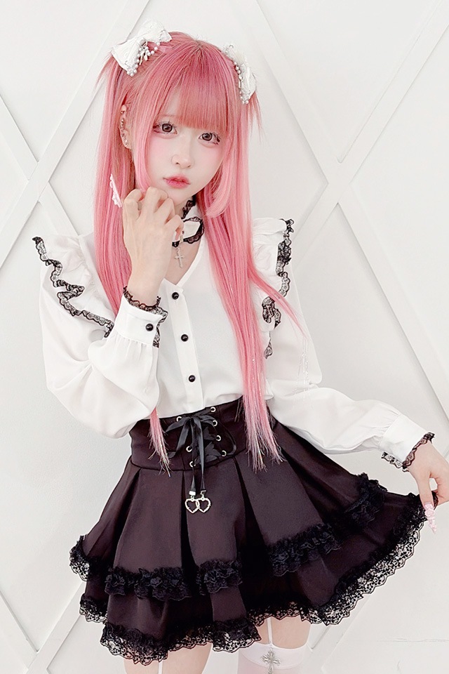 ��MA*RS�ۥ������դ����ե��졼���֥饦�� - �ۥ磻�� size-F