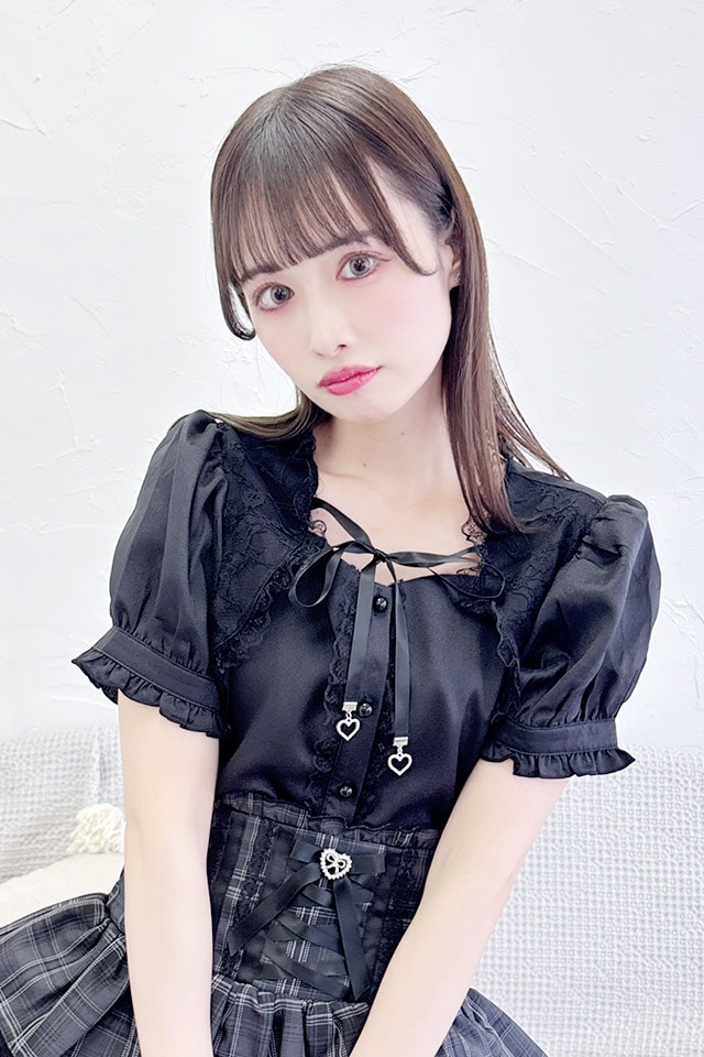 noble ケープフリルブラウス 　ブラック 2023】極美品☆NOBLE ケープフリルブラウス 半袖 ラッフル