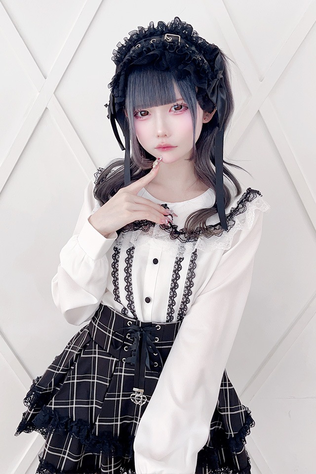 ��MA*RS�۶������ۿ����֥�졼���֥饦�� - �ۥ磻�� size-F