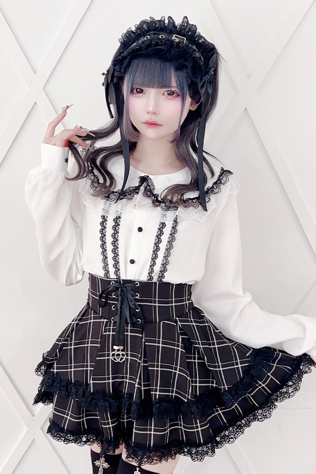 ��MA*RS�۶������ۿ����֥�졼���֥饦�� - �ۥ磻�� size-F