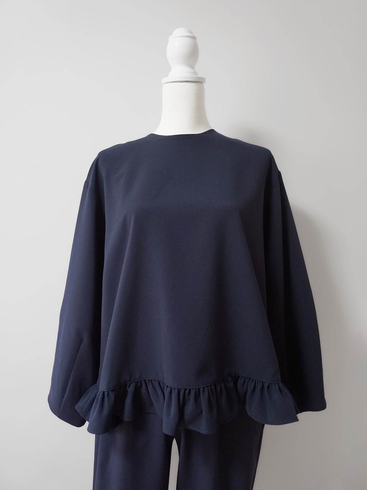 トップス Lily by Risa kumo blouse Lily by Risa 完売品 kumo blouse 雲ブラウス