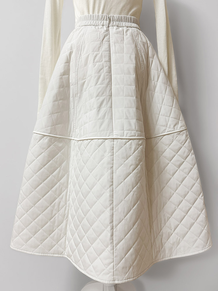 ボリュームキルティングスカート/white | SKIRT | Lily by Risa