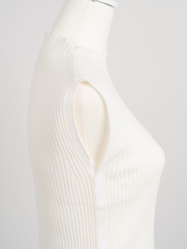 【Rene】　ホワイト ノースリーブニット 36(M) Rene】 ホワイト ノースリーブニット 36(M) 楽天市場】セール