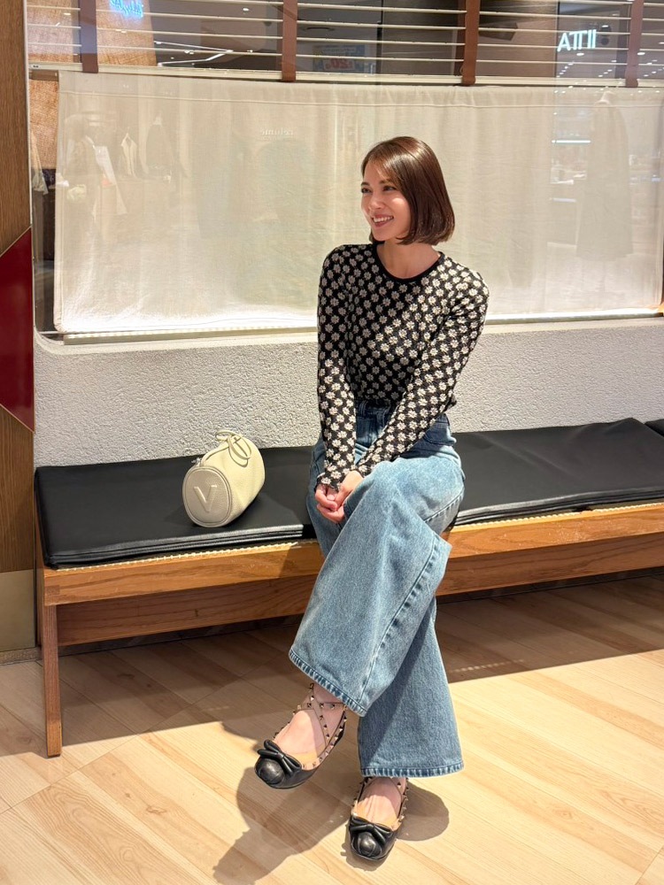 シアーフラワートップス sakishimatokyo tシャツ フラワー柄 コード刺繍 シアートップス/プル
