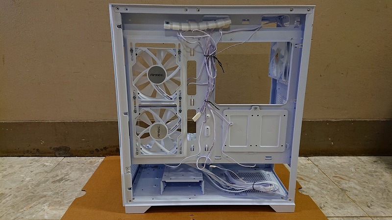 K0212-1 Antec CX700 RGB ELITE WHITE (ジャンク品)