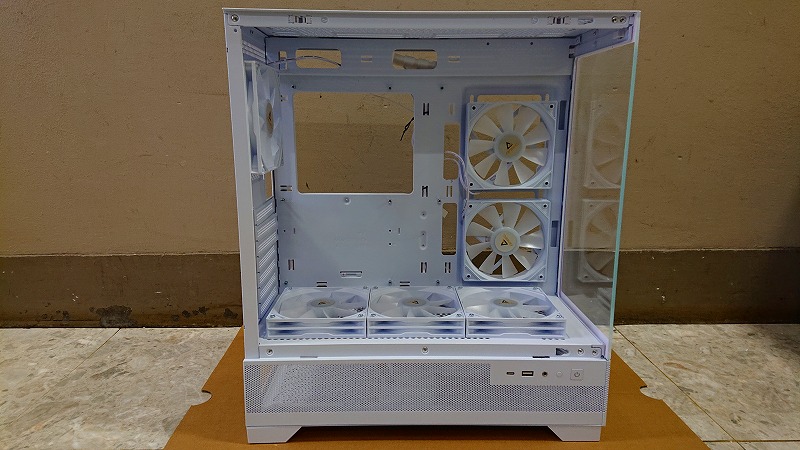 K0212-1 Antec CX700 RGB ELITE WHITE (ジャンク品)