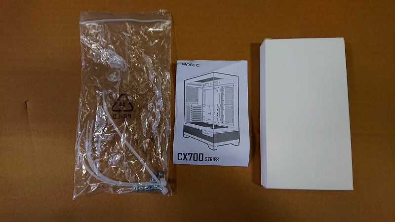 K0212-1 Antec CX700 RGB ELITE WHITE (ジャンク品)