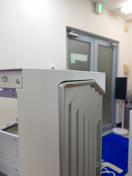 K0317-1 ANTEC Performance 1 FT White (ジャンク品)