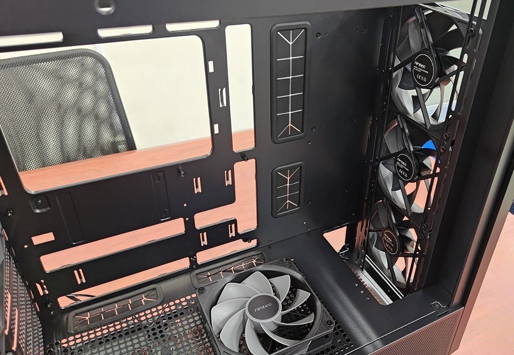 L0227-10 Antec FLUX SE ジャンク