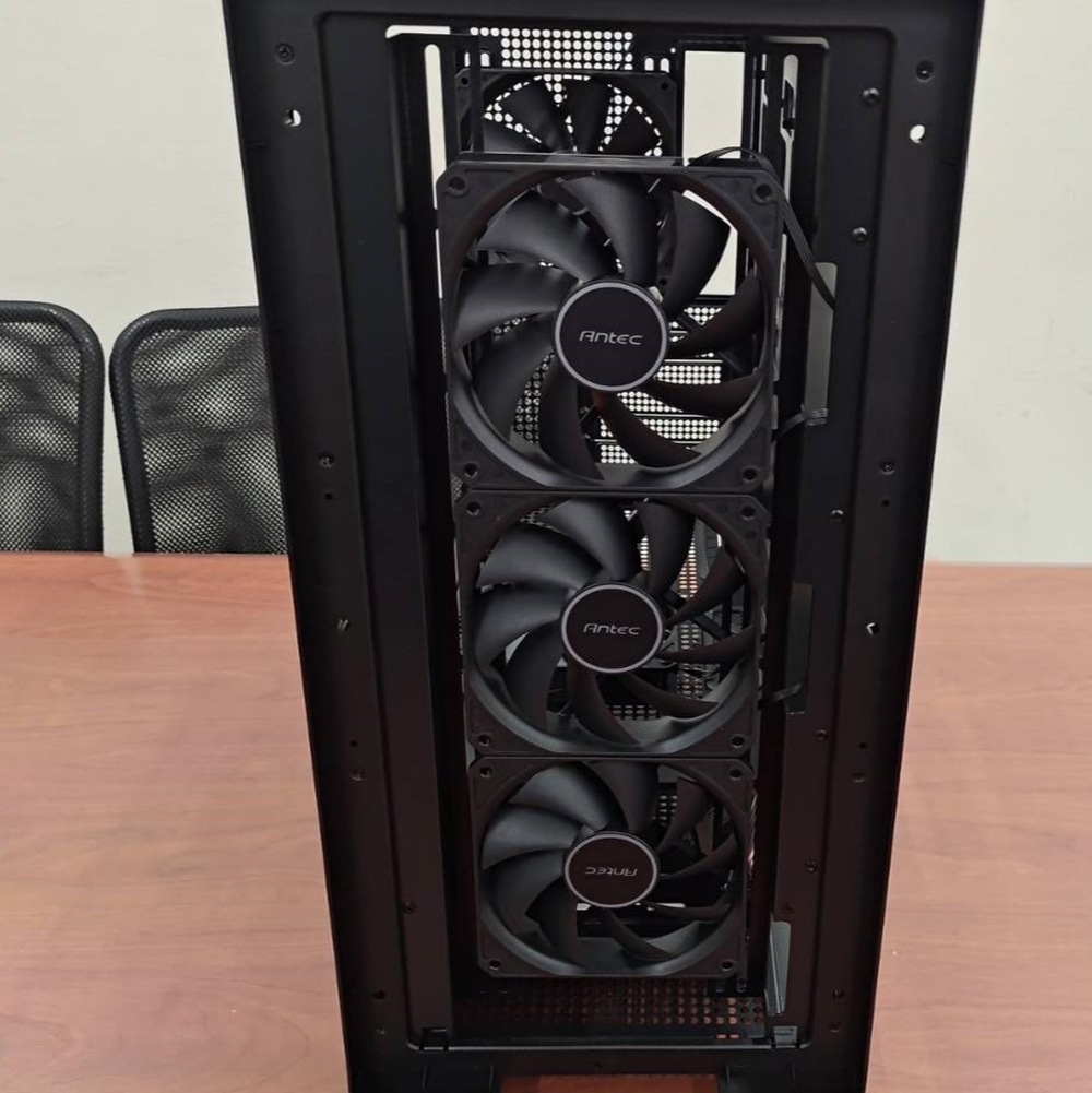 L0227-10 Antec FLUX SE ジャンク