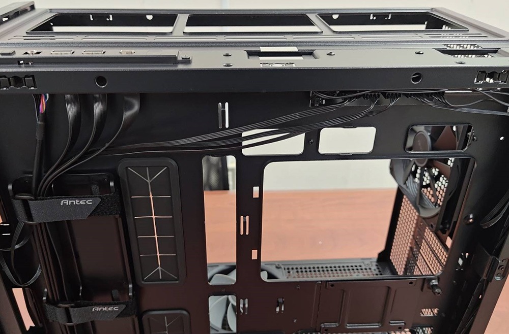 L0227-10 Antec FLUX SE ジャンク