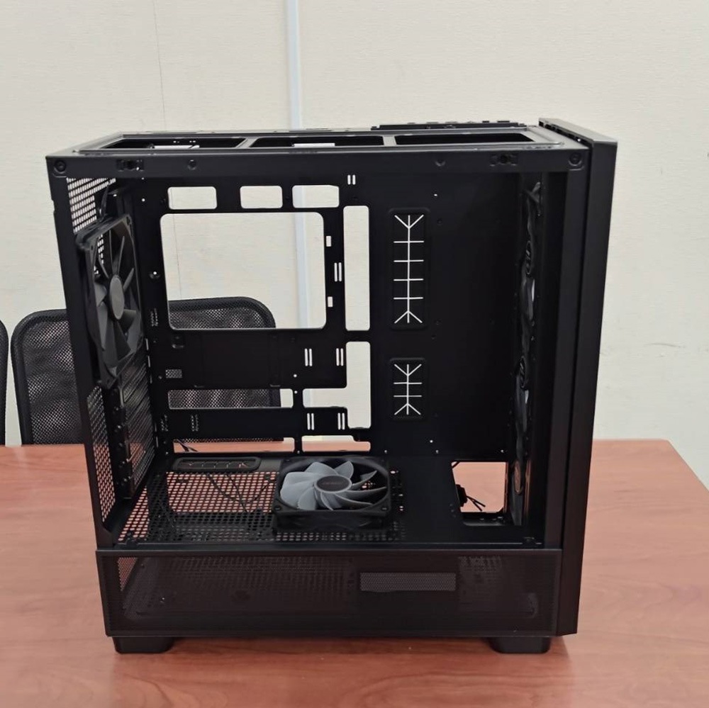 L0227-10 Antec FLUX SE ジャンク