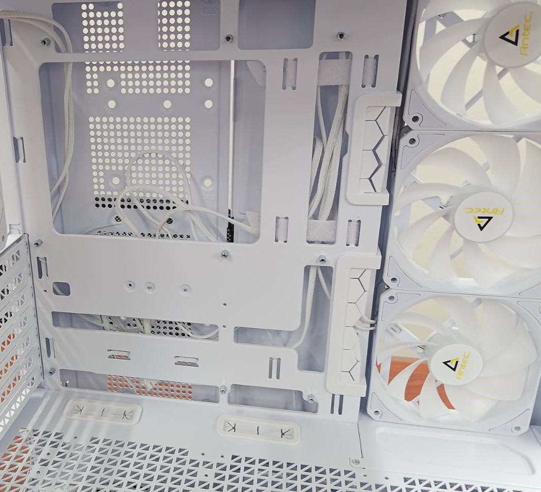 K1201-10 Antec C7 ARGB ジャンク