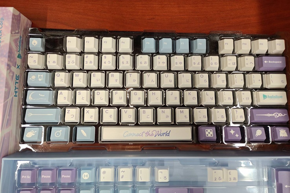 L0529-10 hololive English - Connect the World - Keycap Set & Desk Pad ジャンク