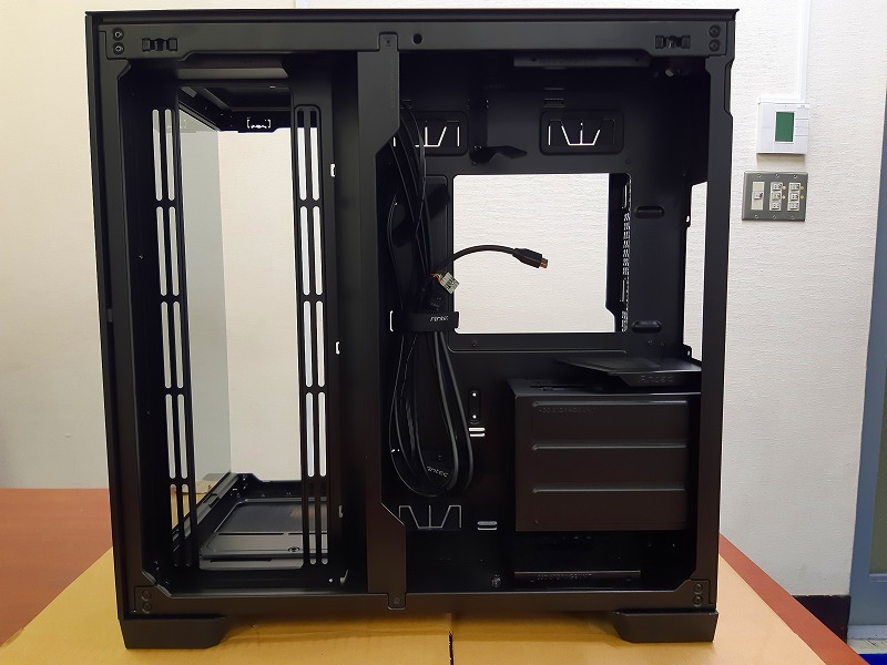 J1120-2 Antec Constellation C8 (ジャンク品)