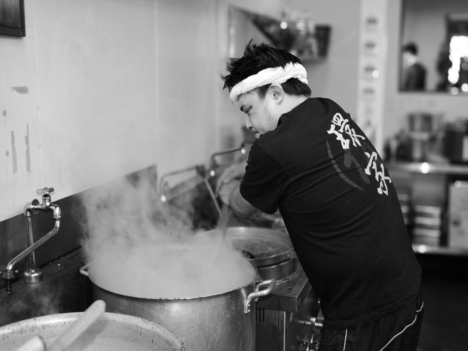 醤油とんこつラーメン（冷凍）1食