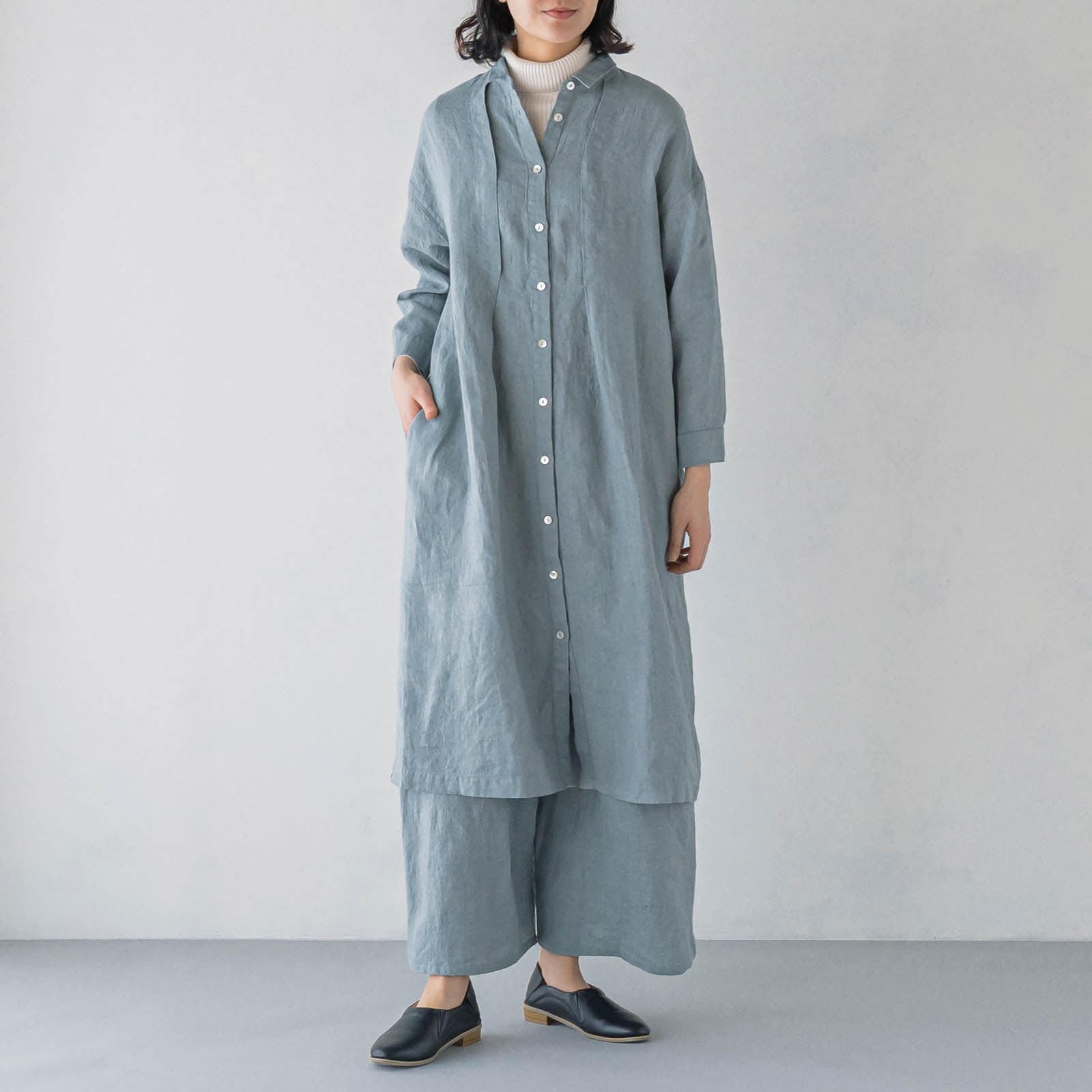 E41-7　タックワンピース _ サックスブルー _ [受注生産]