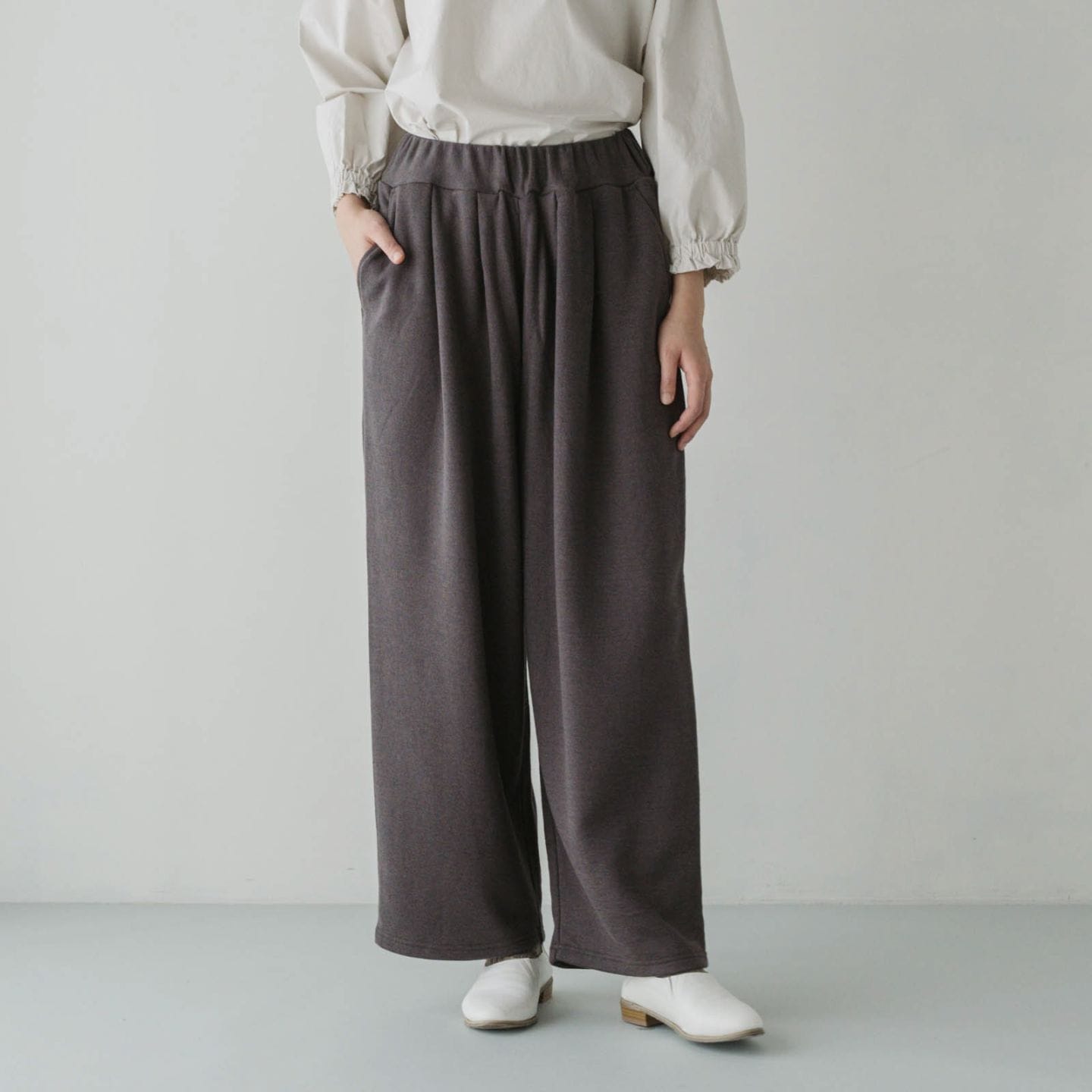 リネンコットン裏毛 _ 2タックワイドパンツ _ モカ茶