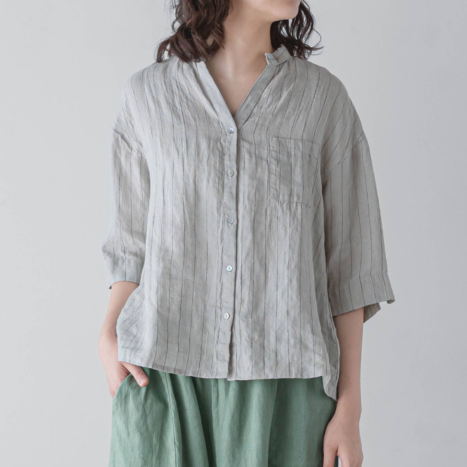 E54-11　七分袖ブラウス _ ヴィルガ・サンドル