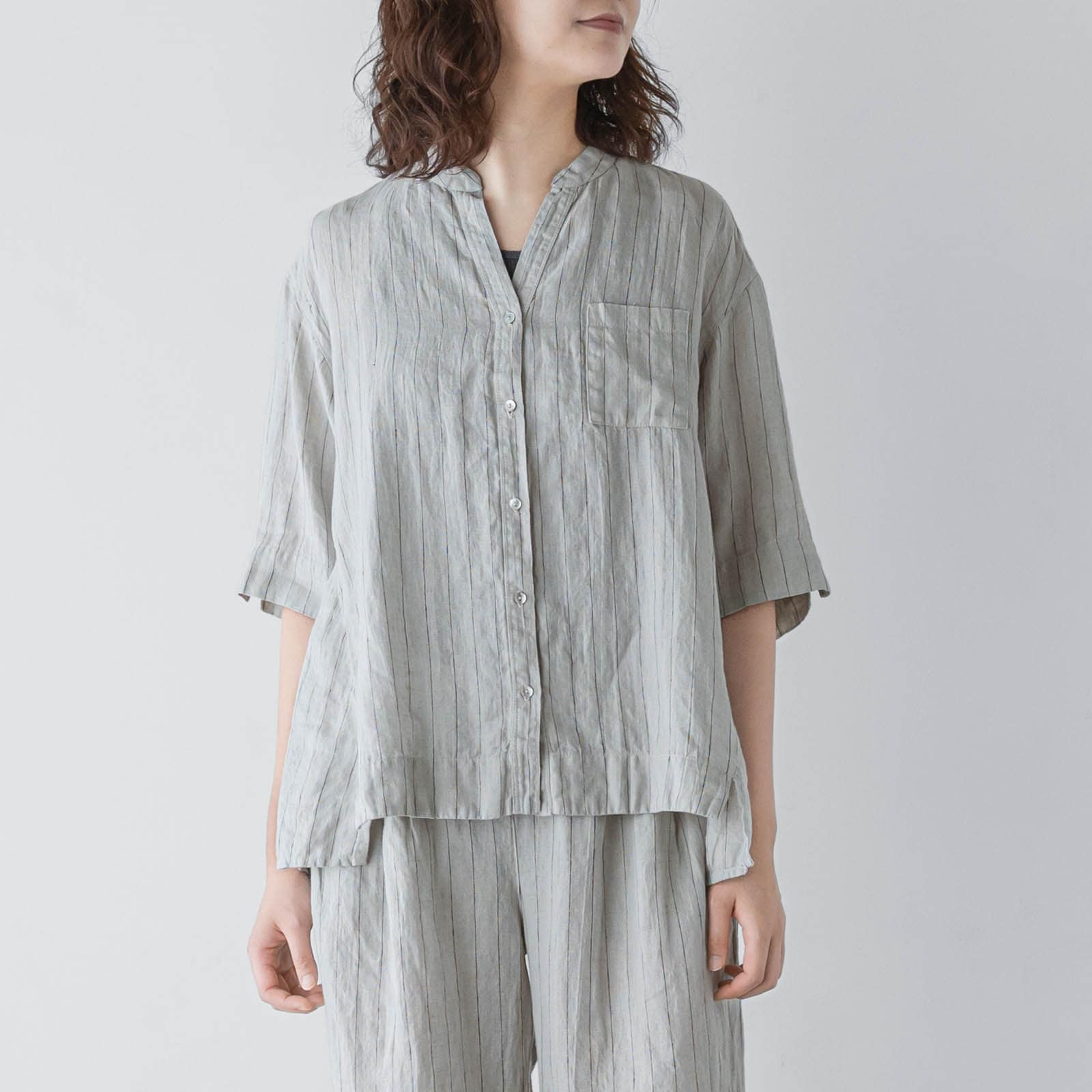 E45-10　前開きブラウス _ ヴィルガ・サンドル