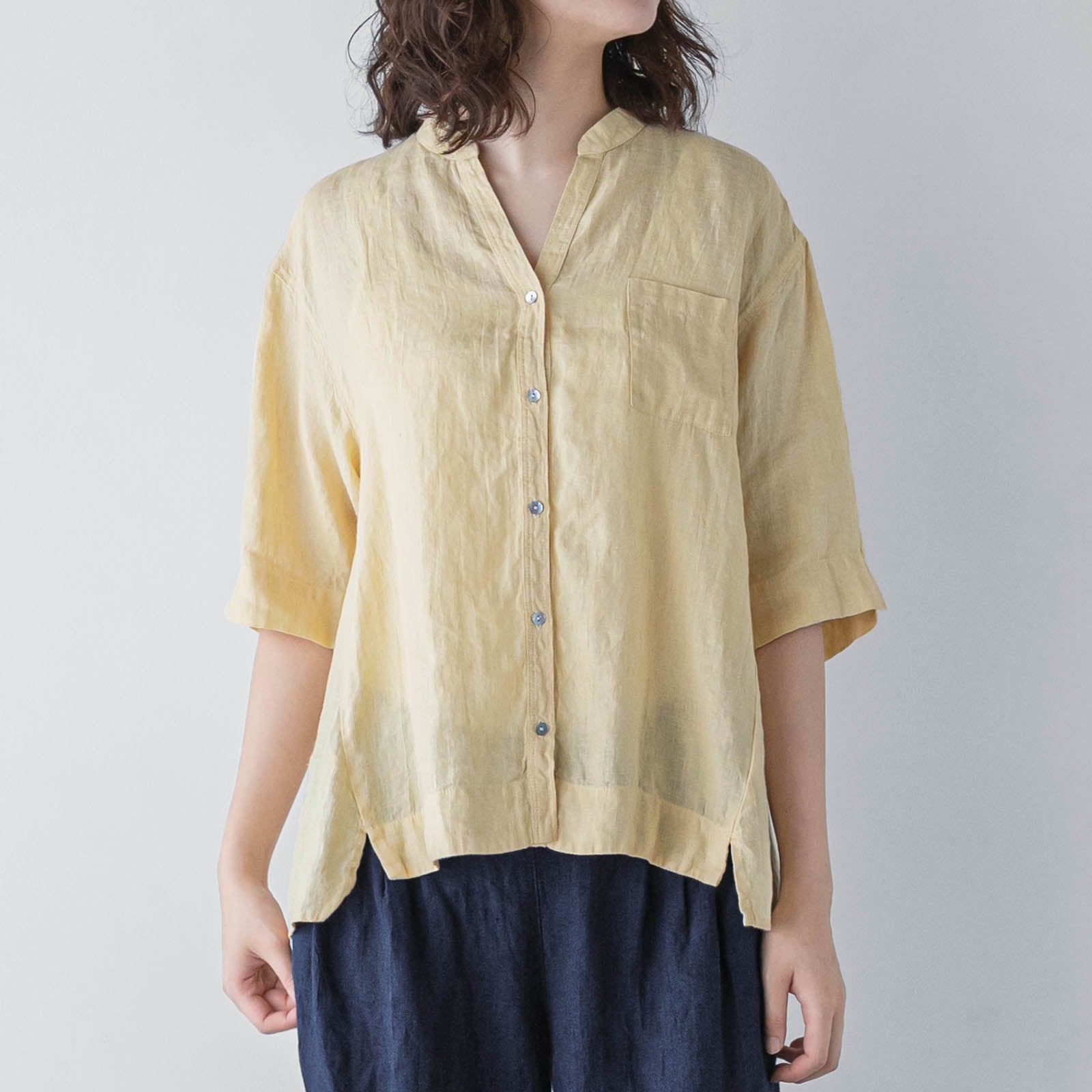 E45-10　前開きブラウス _ ライムライト