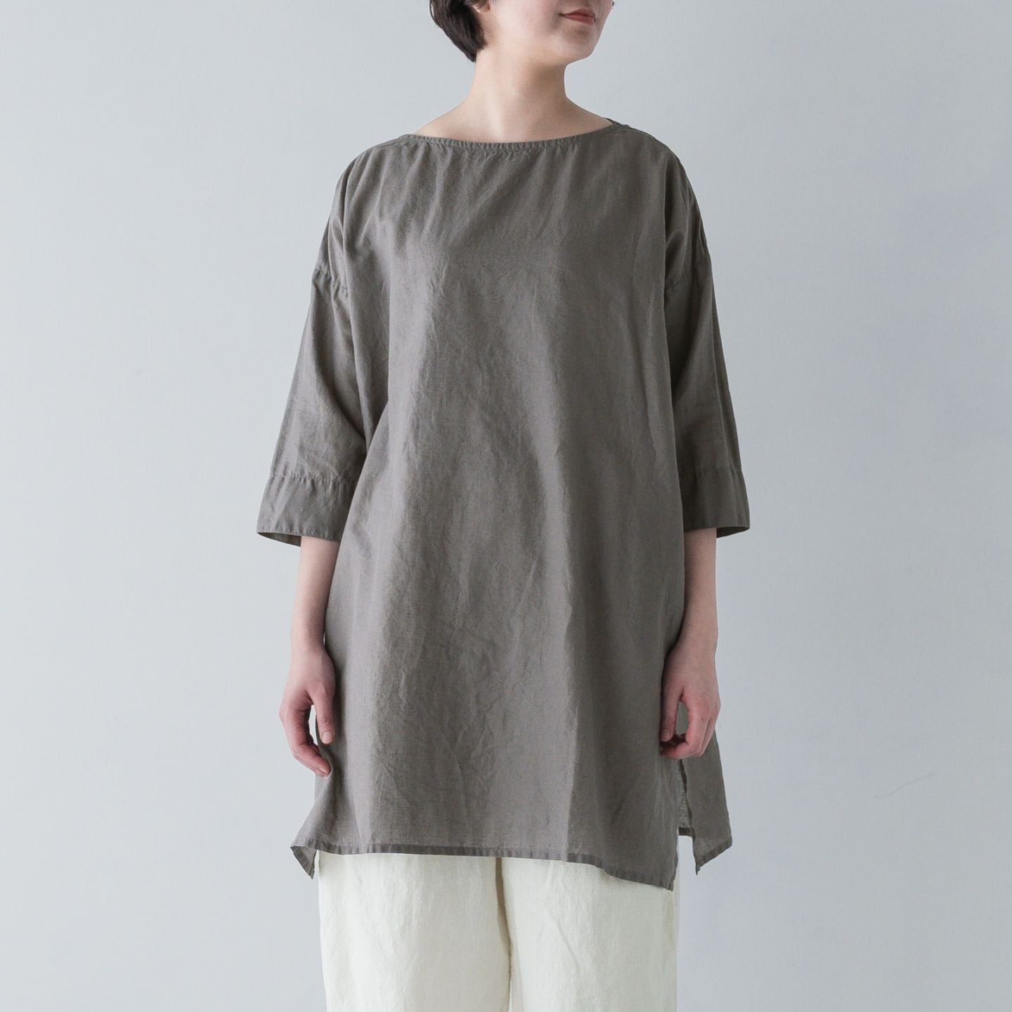 ARTE POVERA _ リネン&コットン ボートネックロングブラウス ネンドグレー