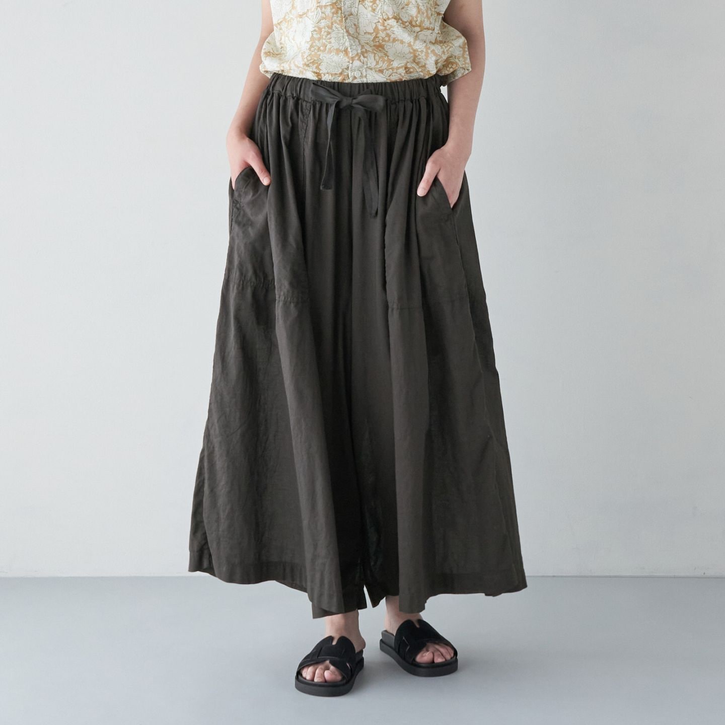 ARTE POVERA _ リネンコットン ギャザリングパンツ _ ダークブラウン