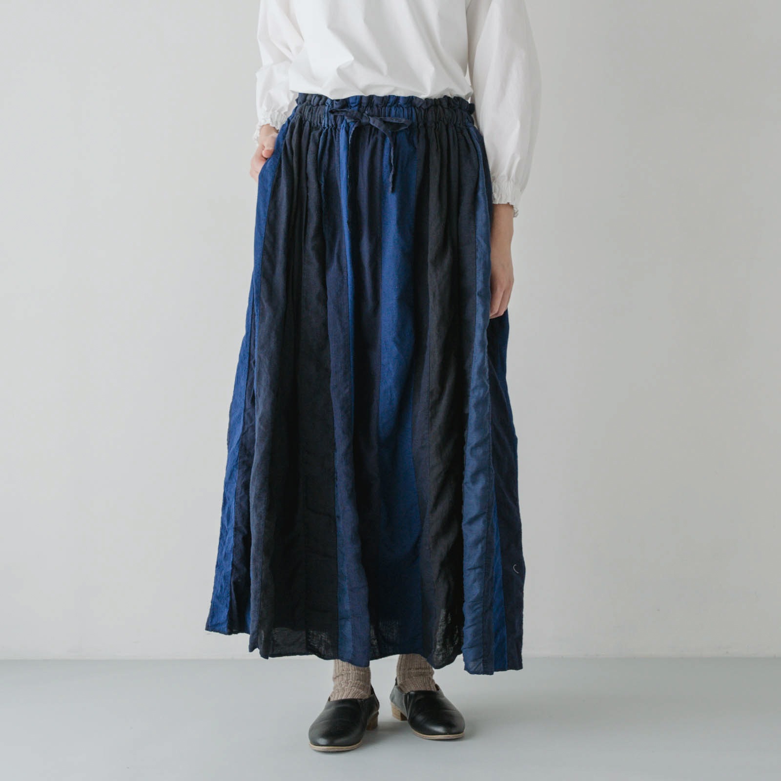 リネン＆コットン _ ミックスギャザースカート _ ブルーMIX染め