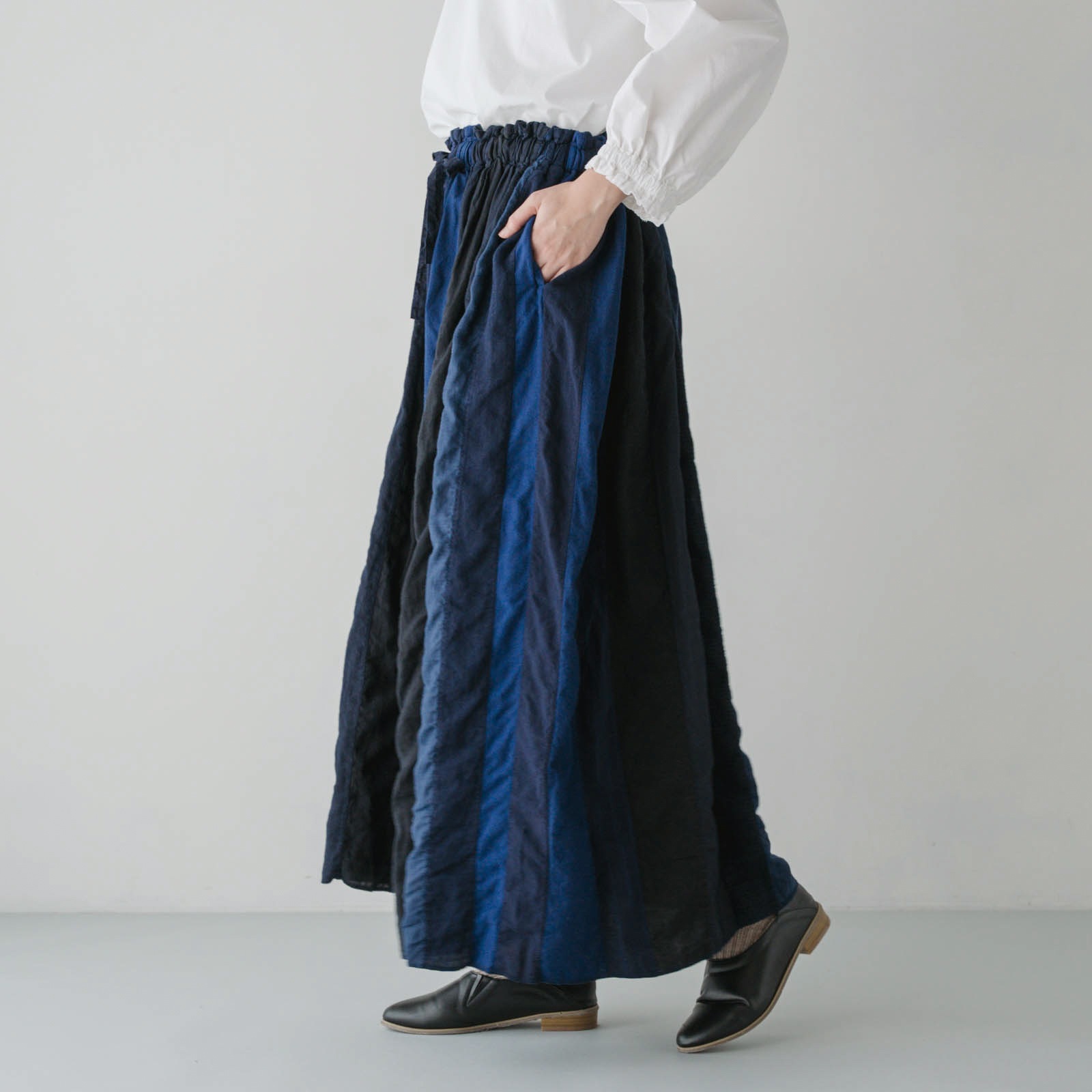 リネン＆コットン _ ミックスギャザースカート _ ブルーMIX染め