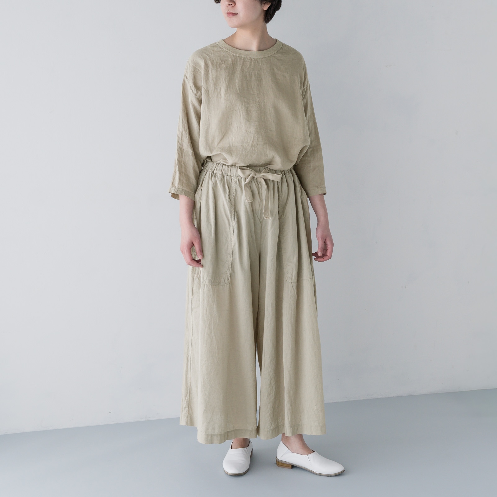 ARTE POVERA _ リネン染め8分袖クルーシャツ ホワイト
