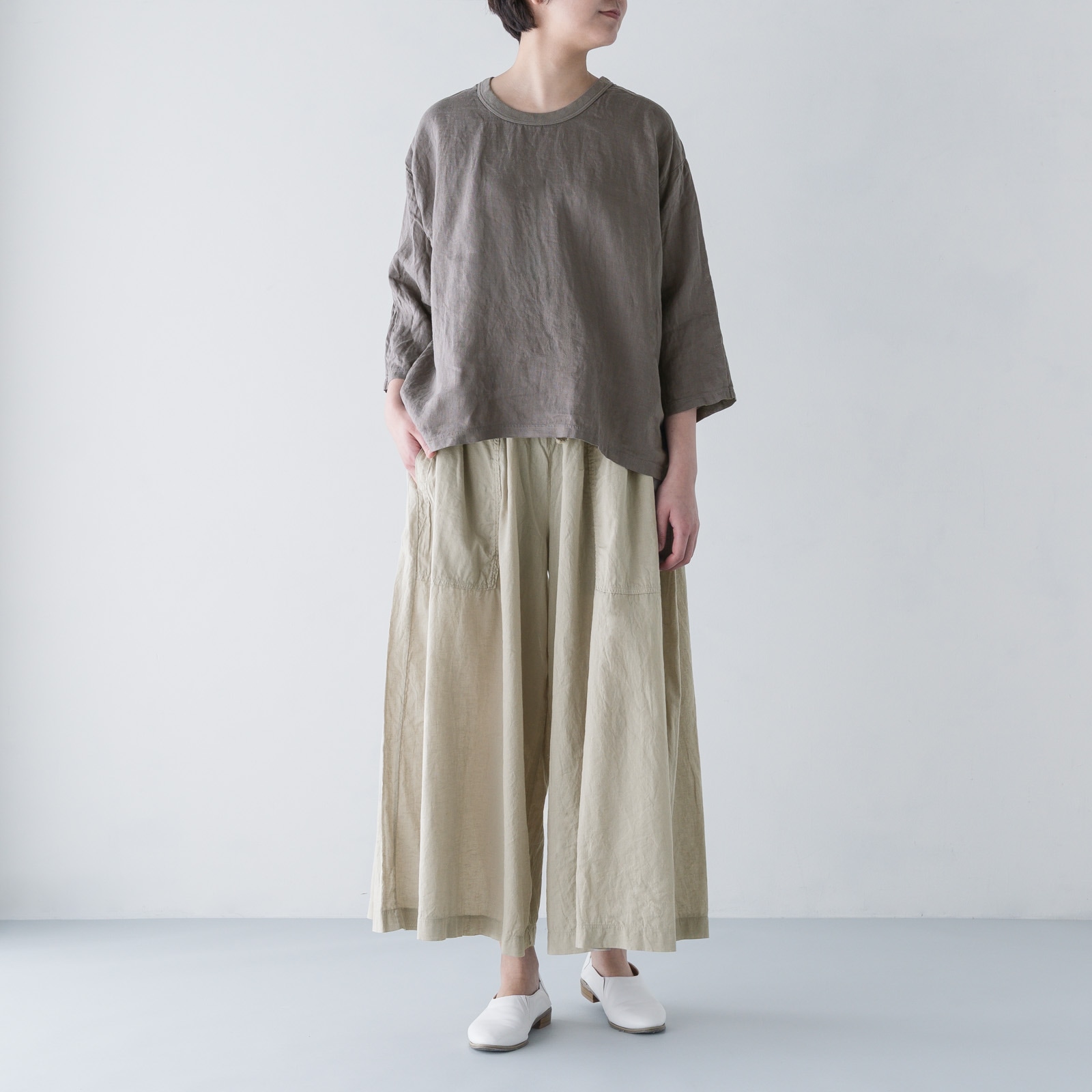 ARTE POVERA _ リネン染め8分袖クルーシャツ ホワイト