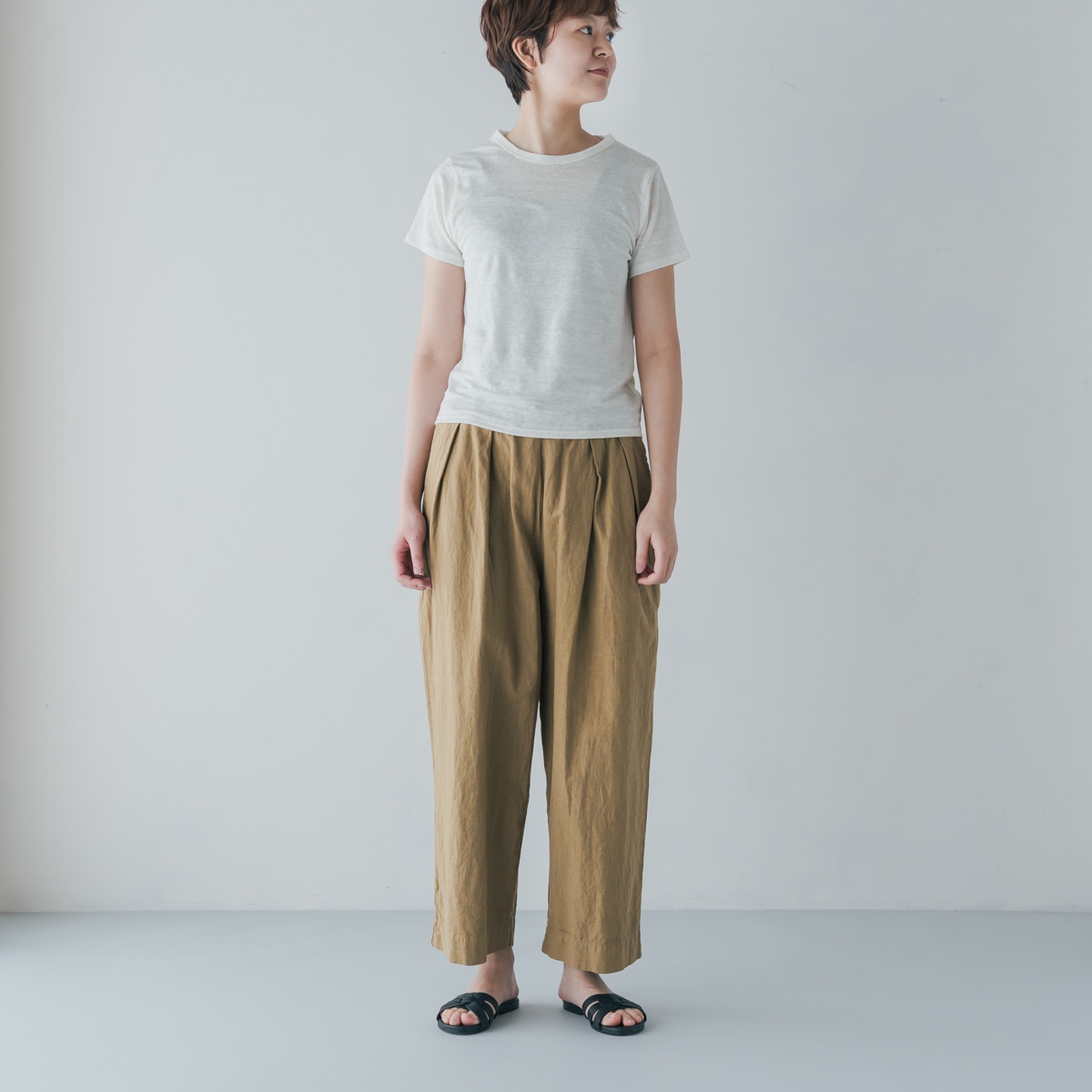 SONORO _ リネン 半袖Tシャツ オフホワイト