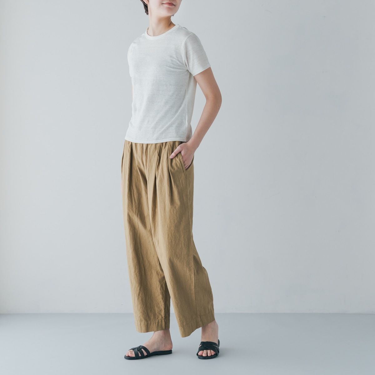 SONORO _ リネン 半袖Tシャツ オフホワイト
