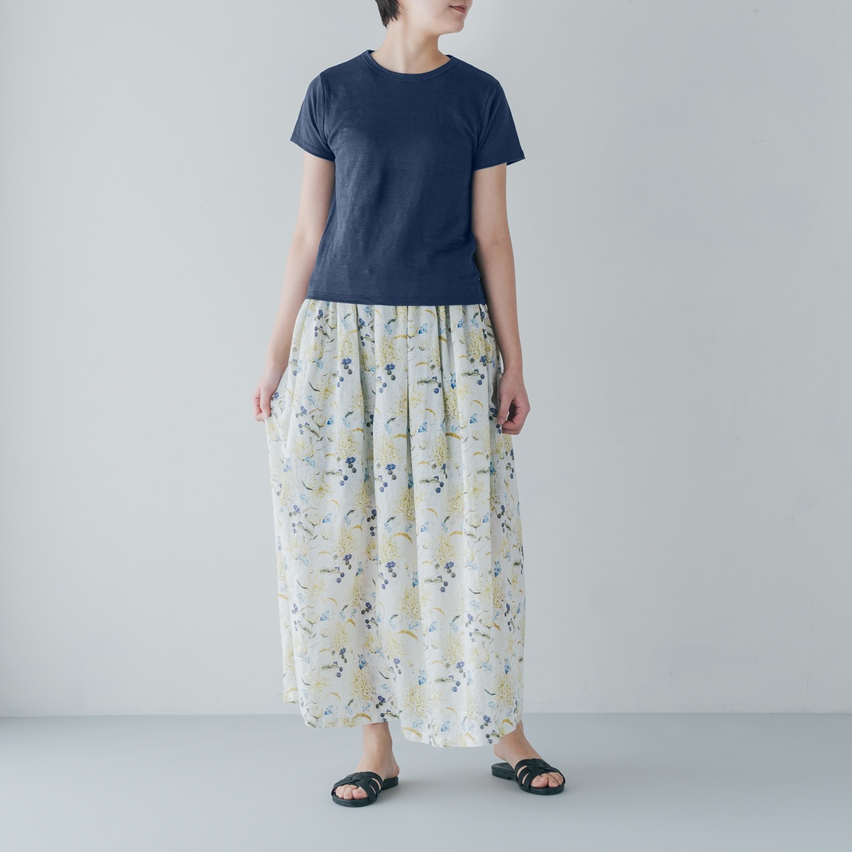 SONORO _ リネン 半袖Tシャツ オフホワイト