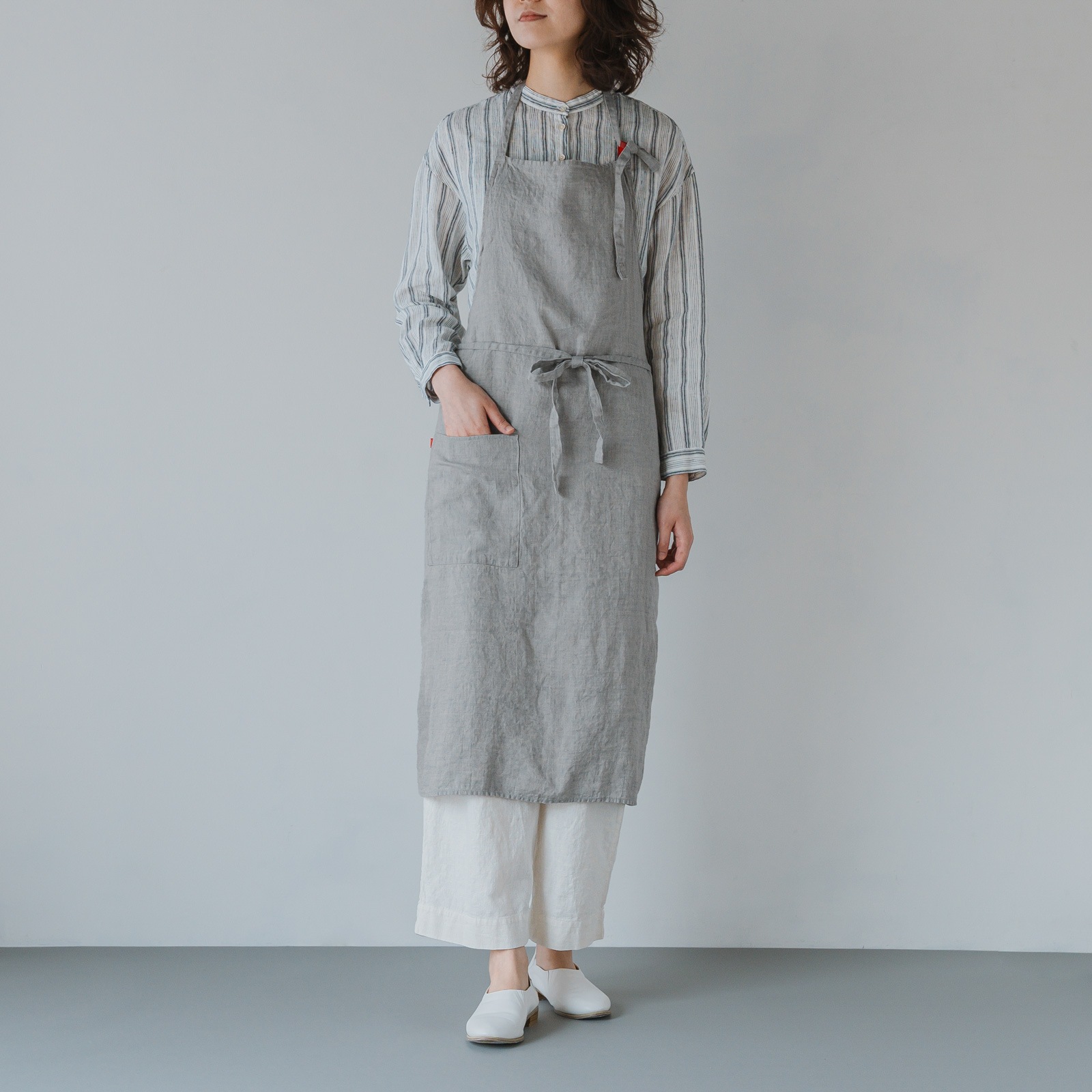 フルエプロン マノン _ スモーキーグレイ