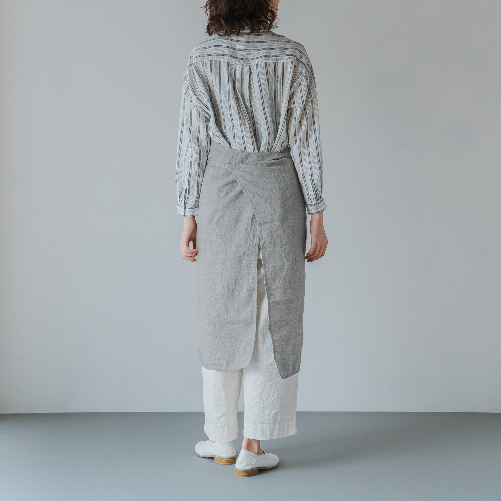 フルエプロン マノン _ スモーキーグレイ