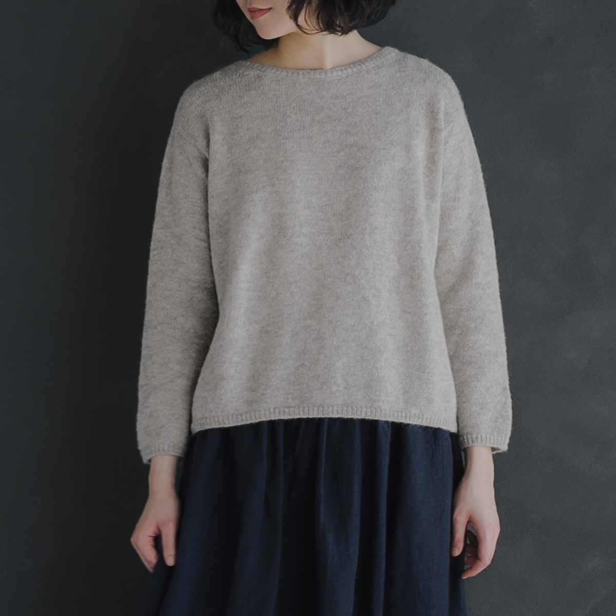 アルパカさん アルパカ セーター ライトグレイ