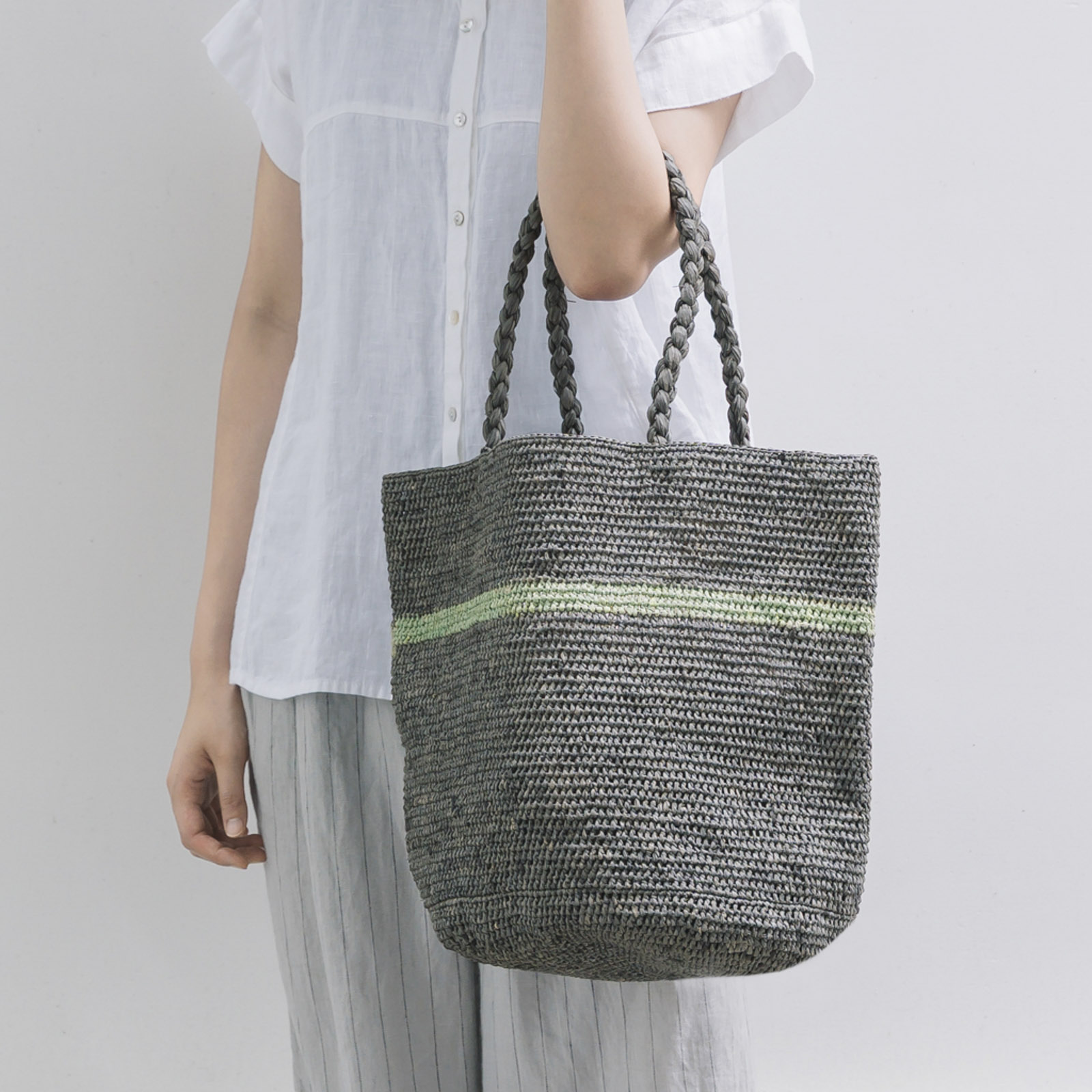 ALICE STRIPE ラフィアバッグ Gray&Khaki