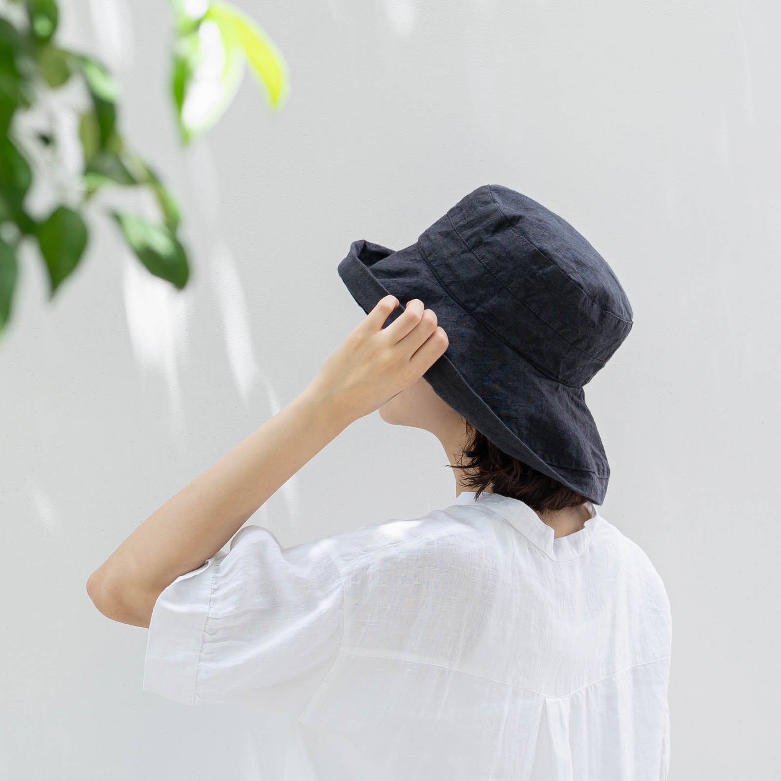 Lino e Lina ハット マノン ノワール 内側ひも付き W13 ブラック