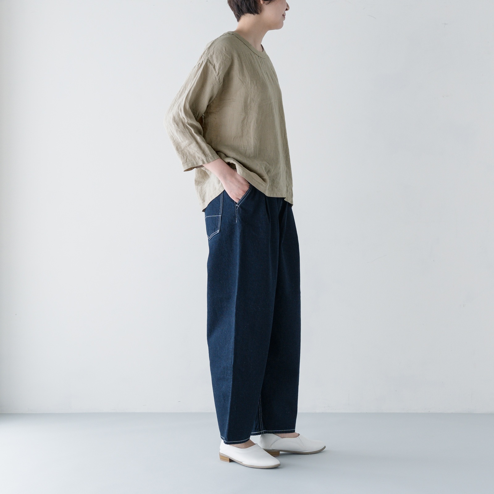 ARTE POVERA _ リネン染め8分袖クルーシャツ ブラック