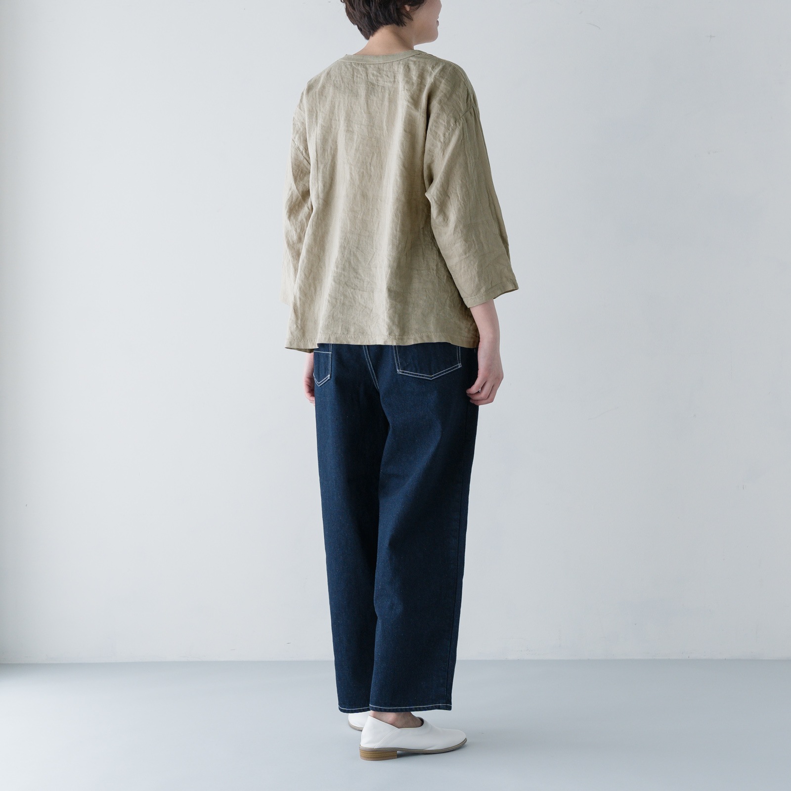 ARTE POVERA _ リネン染め8分袖クルーシャツ ブラック