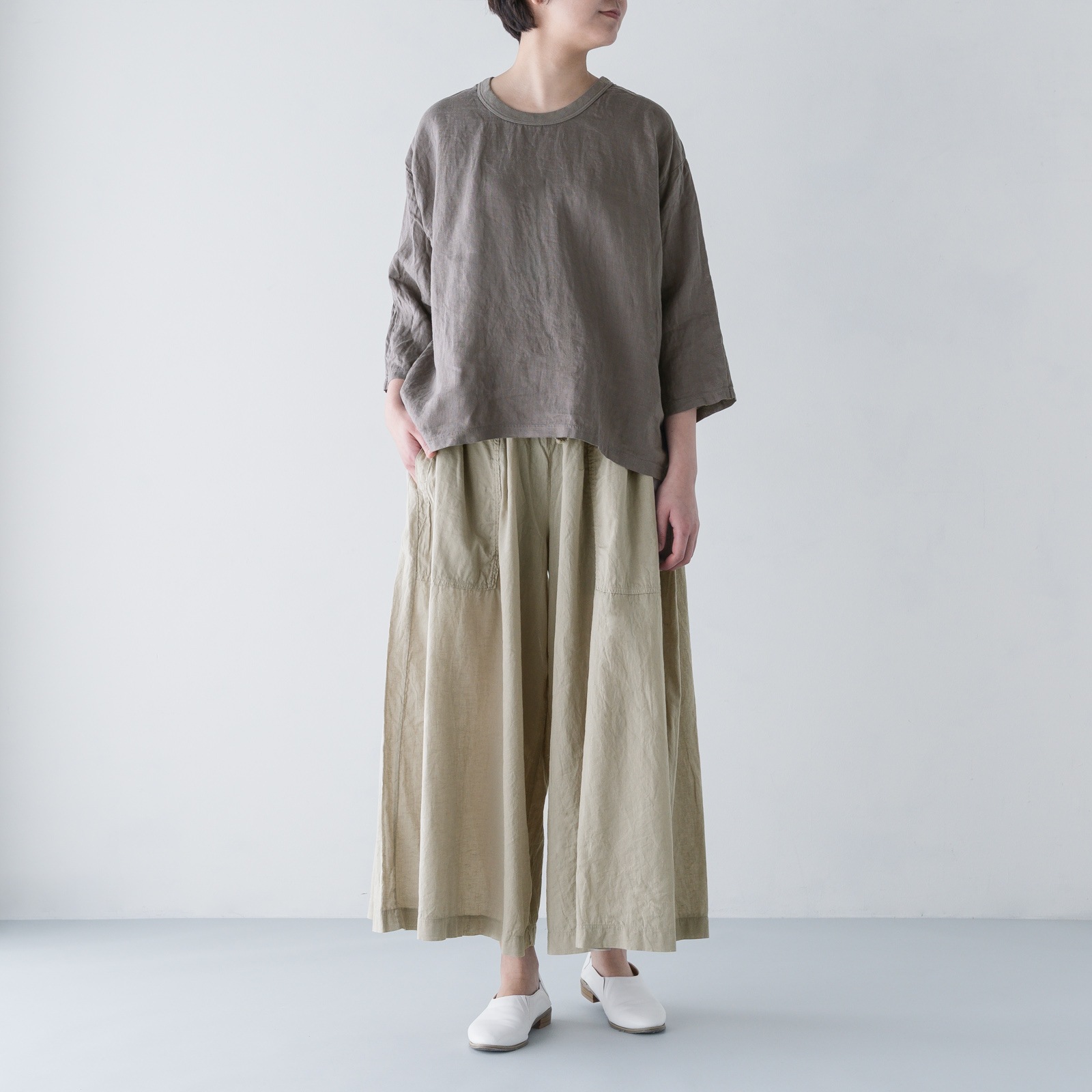 ARTE POVERA _ リネン染め8分袖クルーシャツ ブラック