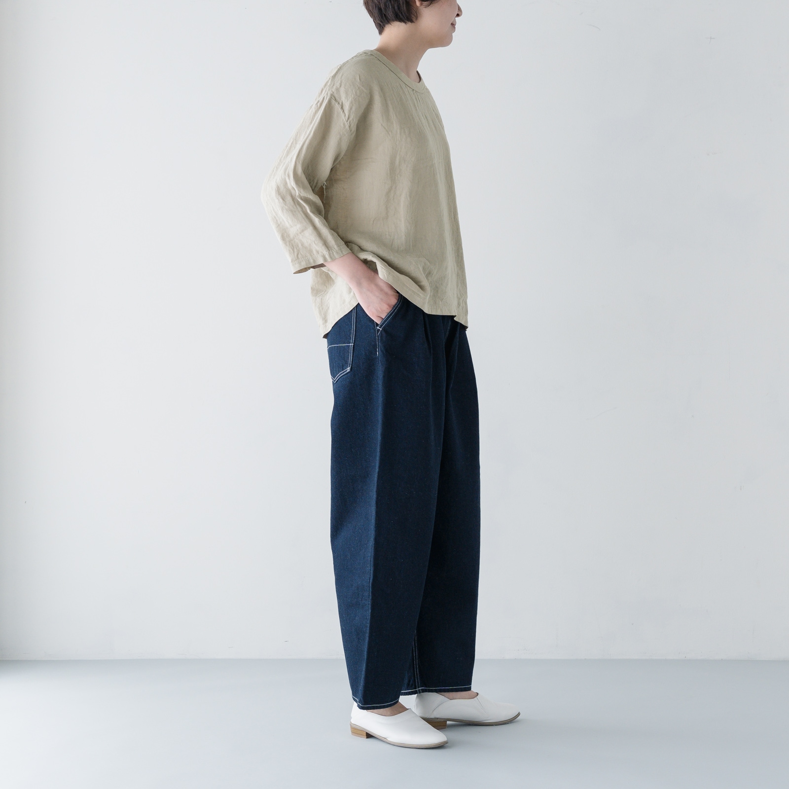 ARTE POVERA _ リネン染め8分袖クルーシャツ ライトベージュ