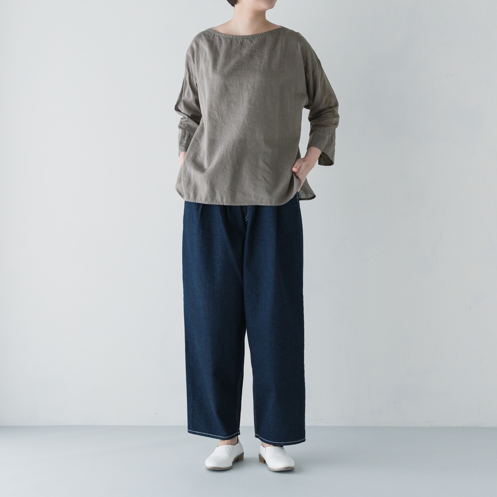 ARTE POVERA _ リネン&コットン ボートネックシャツ ブラック