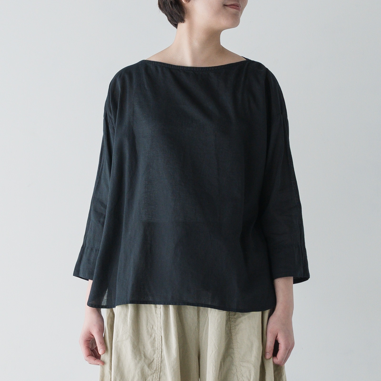 ARTE POVERA _ リネン&コットン ボートネックシャツ ブラック