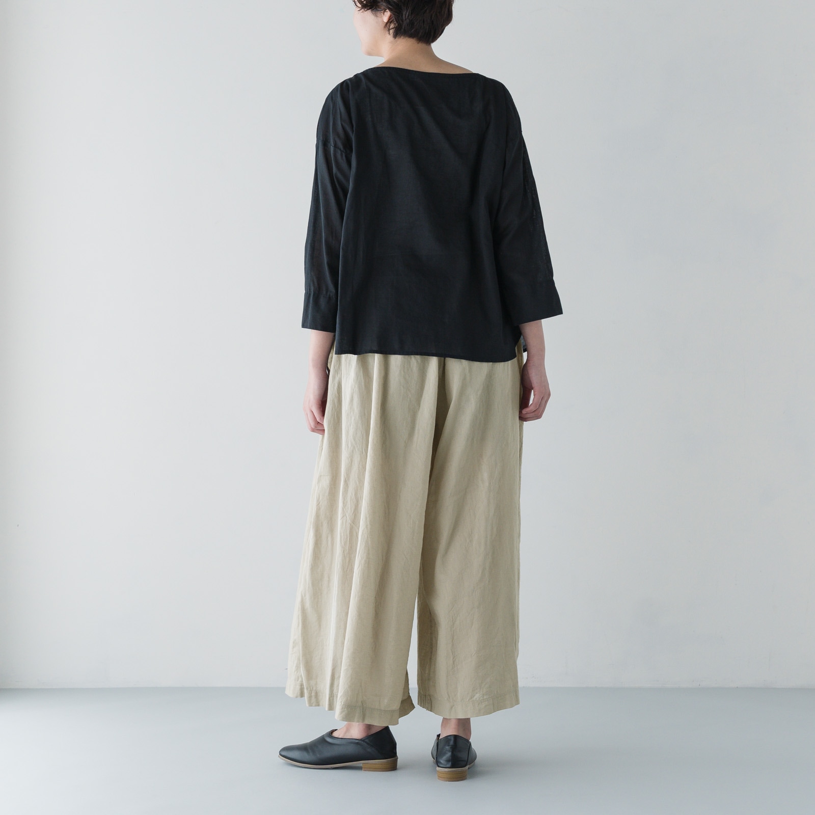 ARTE POVERA _ リネン&コットン ボートネックシャツ ネンドグレー